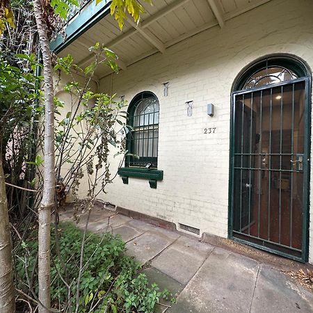 Ultimo Terrace Homestay シドニー エクステリア 写真